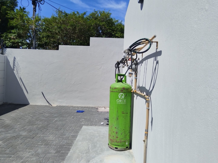 2 Bedroom Property for Sale in Table View Western Cape